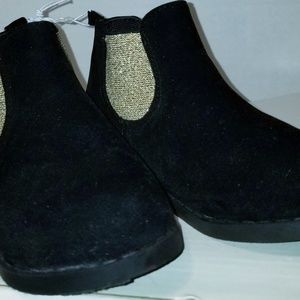 Toddle gold and black boots